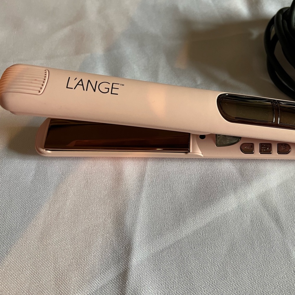 L’ange Le Reve Titanium flat iron
